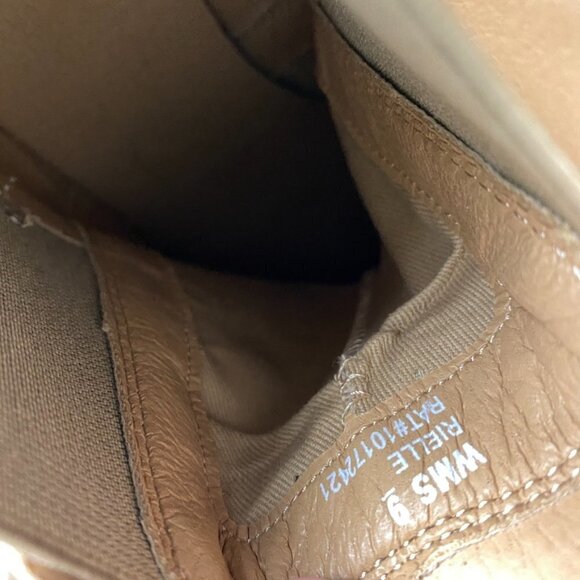 Dolce Vita Rielle Booties Platform Ankle Boots Womens 9 Tan Lug Chelsea - Picture 8 of 8